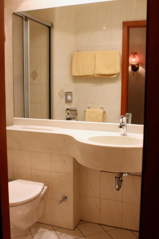 Pohl'S Rheinhotel Adler Sankt Goarshausen Ngoại thất bức ảnh